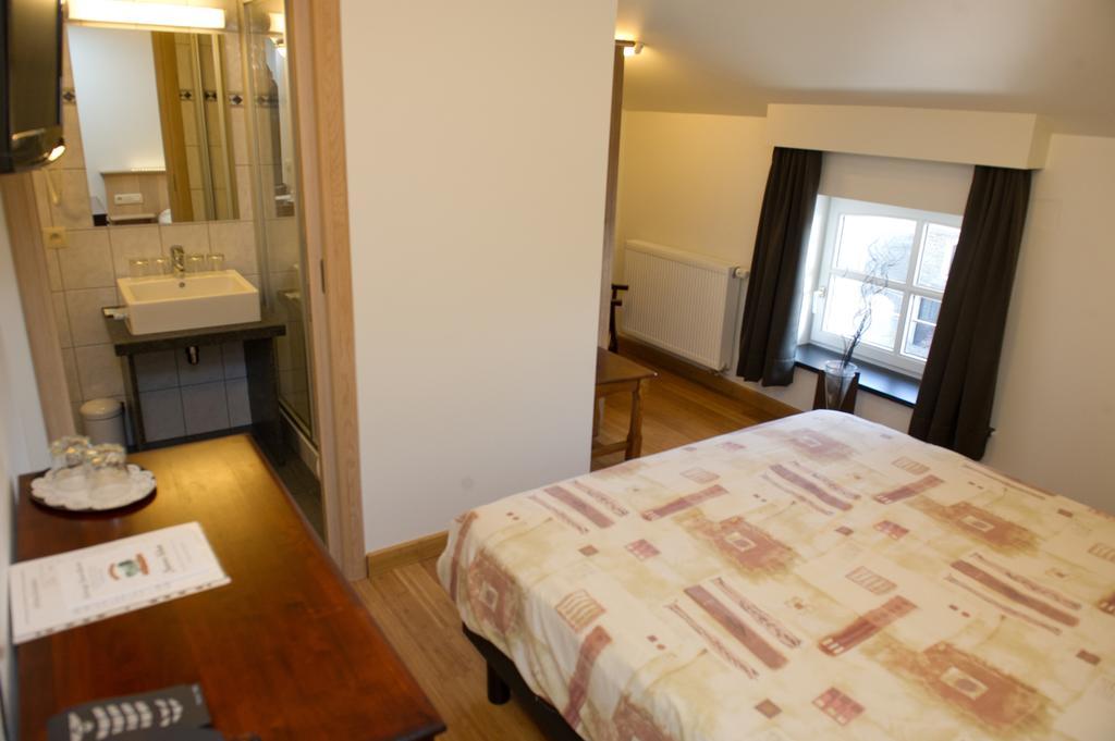 Auberge Saint-Martin Orchimont Oda fotoğraf