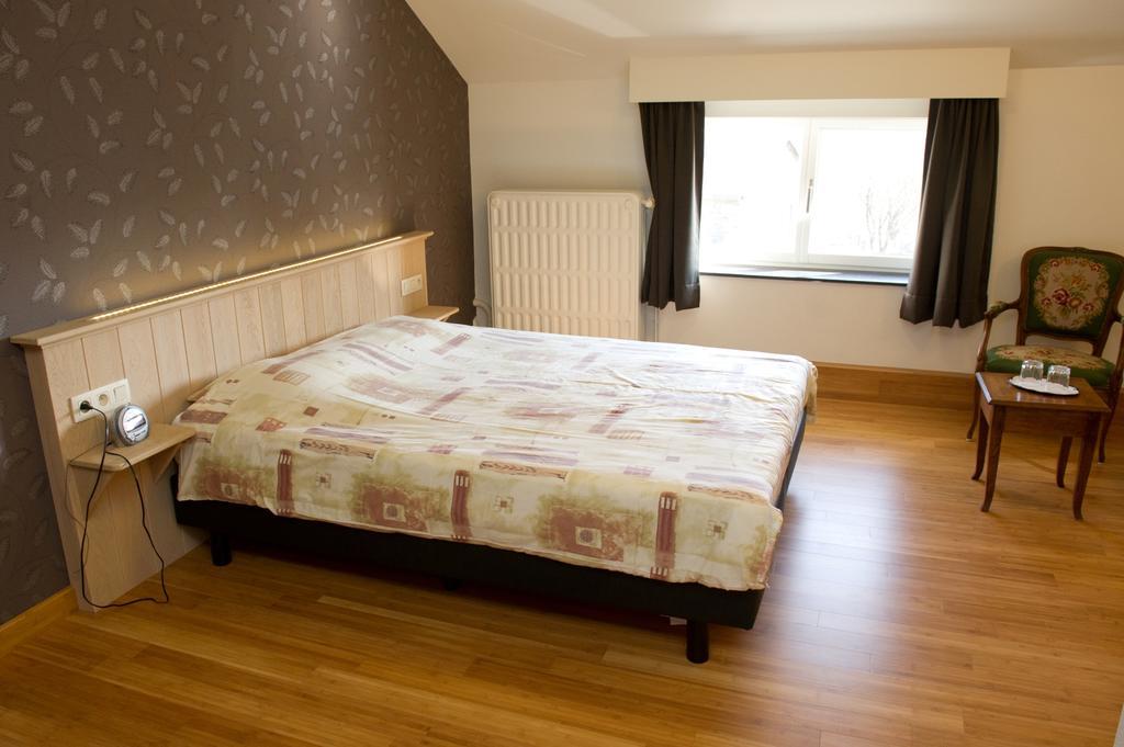 Auberge Saint-Martin Orchimont Oda fotoğraf